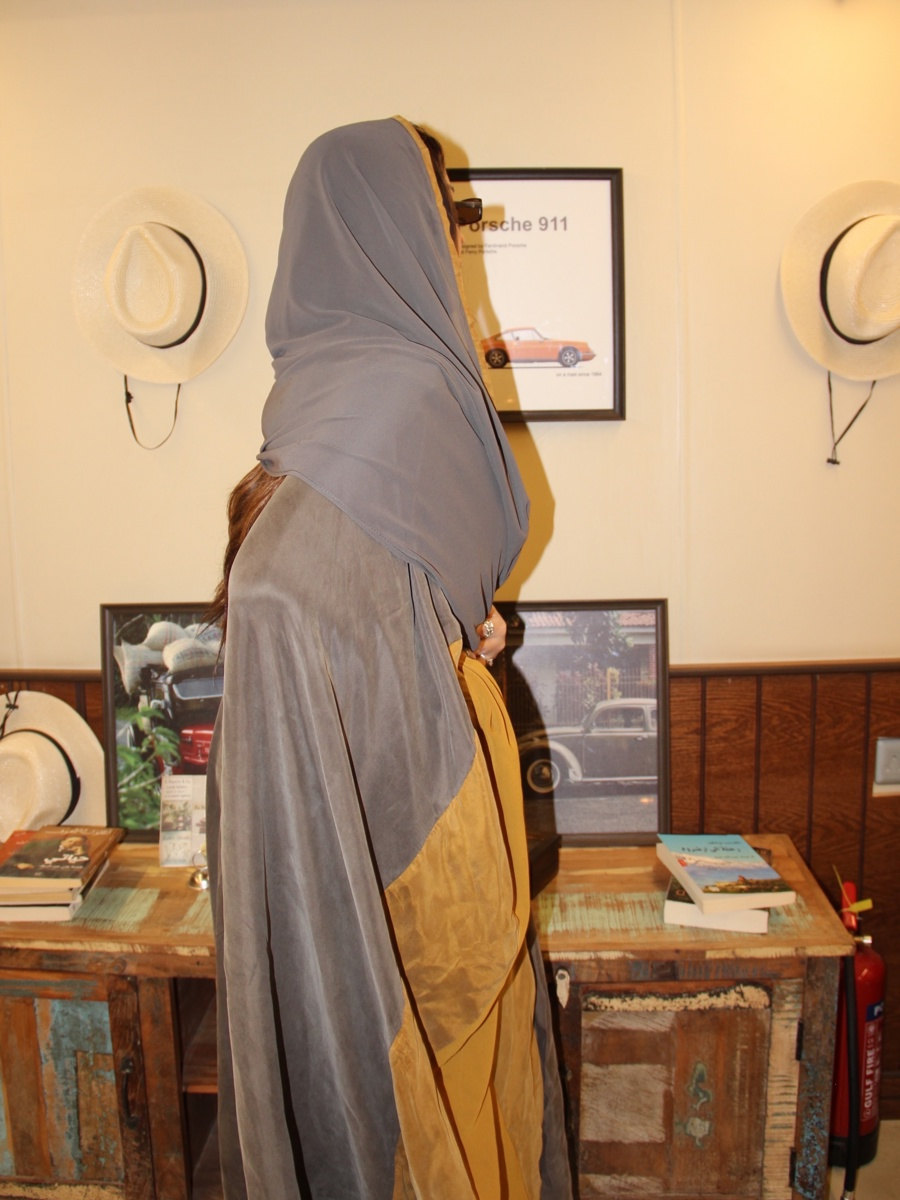 عباية هيز من مجموعة ABAYA AESTHETIC